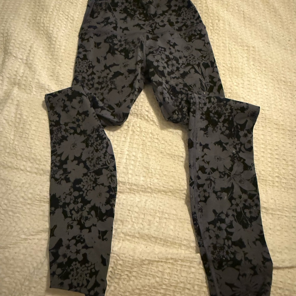 Lululemon Athletica Black and Gray Floral Leggings